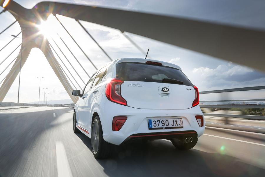  Kia Picanto GT Line 5-Door 2017 года  (WW) (фото 42 из 45)